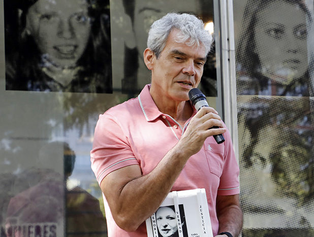 Identificaciones en Malvinas. Entrevista a Carlos "Maco" Somigliana de Nora Veiras. AM 750