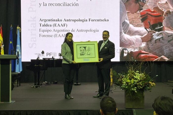 Distinguen al EAAF por su defensa de los derechos humanos